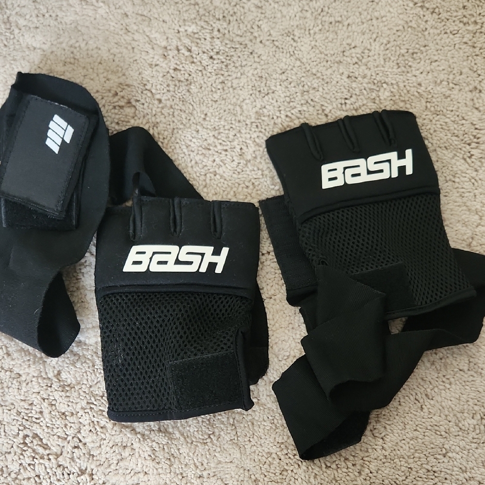 Bash Black Hand Wraps